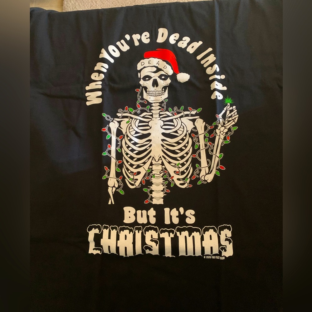 NWT TooFast Xmas Graphic Cotton Tshirt
